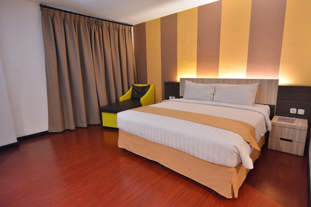 Grand Imawan Hotel Makassar Exteriör bild