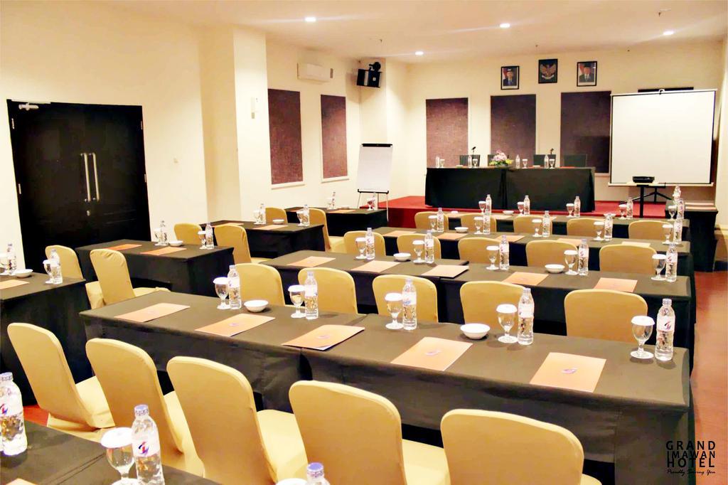 Grand Imawan Hotel Makassar Exteriör bild